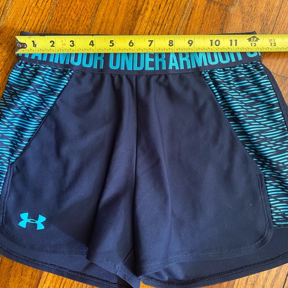 Under armour juniors athletic style shorts - Picture 3 of 5